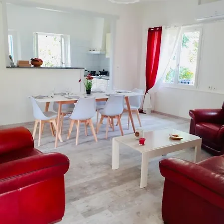 Vakantiehuis La Maison Aux Volets Bleus *