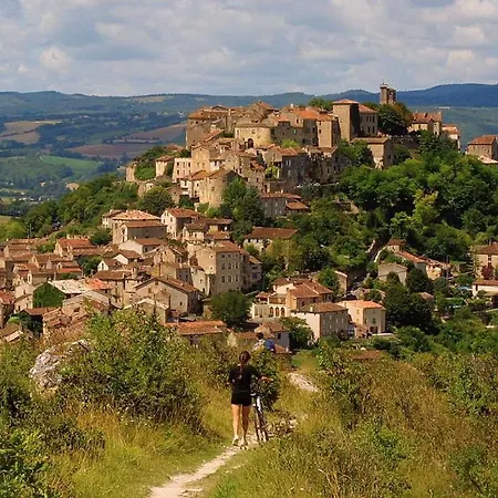 La Maison Aux Volets Bleus Vakantiehuis Le Riols
